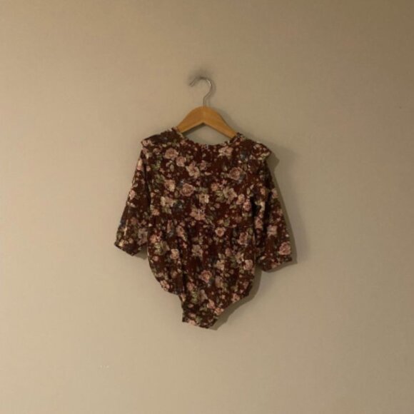 $11 ADD ON Bailey's Blossoms romper 18-24M Zara Baby Gap Mini Boden Old Navy - Picture 1 of 2